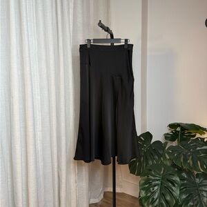 Banana Republic Factory Sateen Midi Skirt with side slit - Size 8